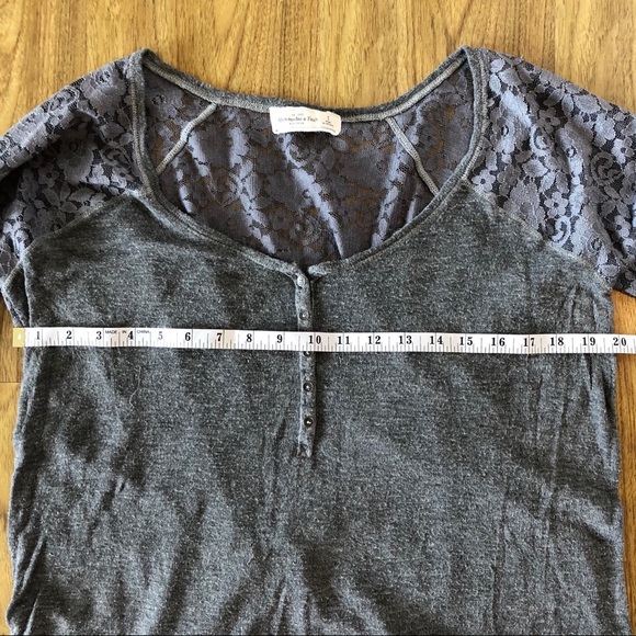 🔥 Abercrombie Lace Back Long Sleeve Shirt S - Picture 8 of 8